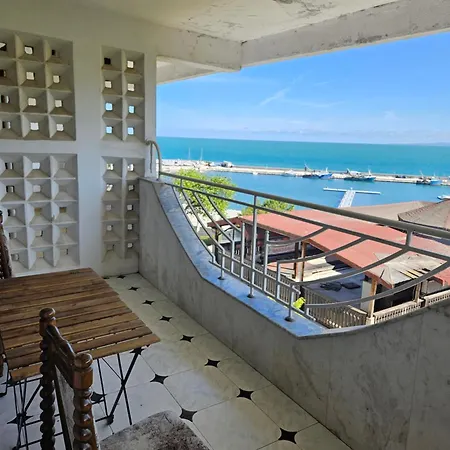 Lazur Seaview Ahyolu